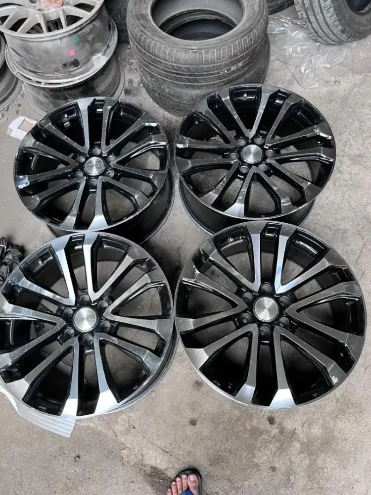 Rep velg OEM Toyota landcruiser Prado ring 22 pcd 6x139,7