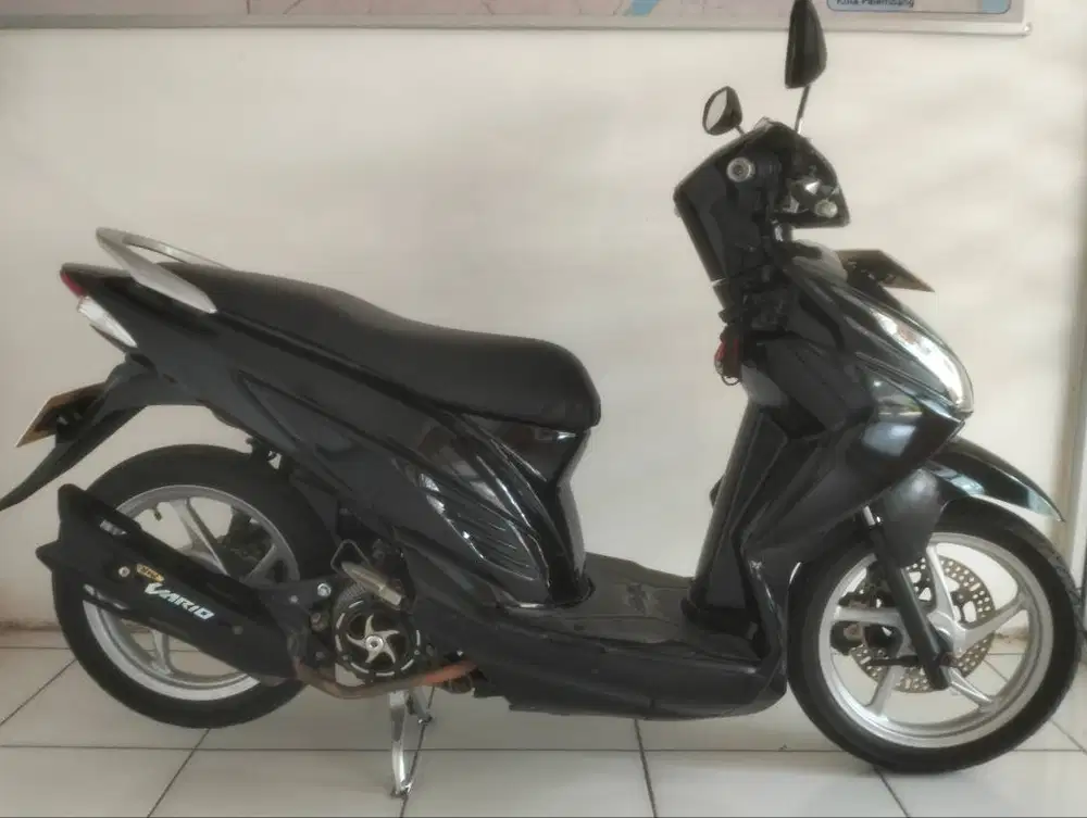 Vario 110 Fi, full hitam glossy 999999