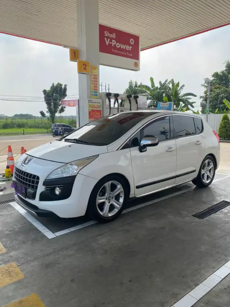 Peugeot 3008 1.6 Turbo (2012) – Full Spec,
Upgraded & Astra Service