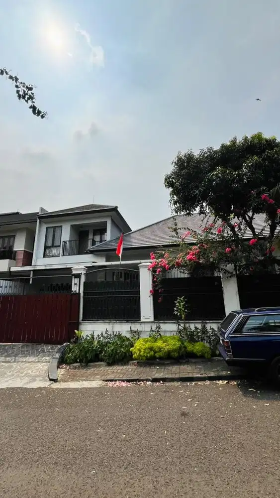DIJUAL RUMAH HOOK DI PURI CINERE DEPOK