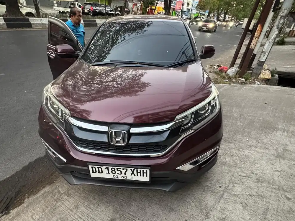 Mobil Honda CRV Prestige 2015 Marun
