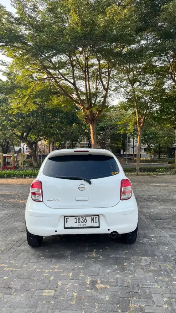 Nissan March XS AT 2011