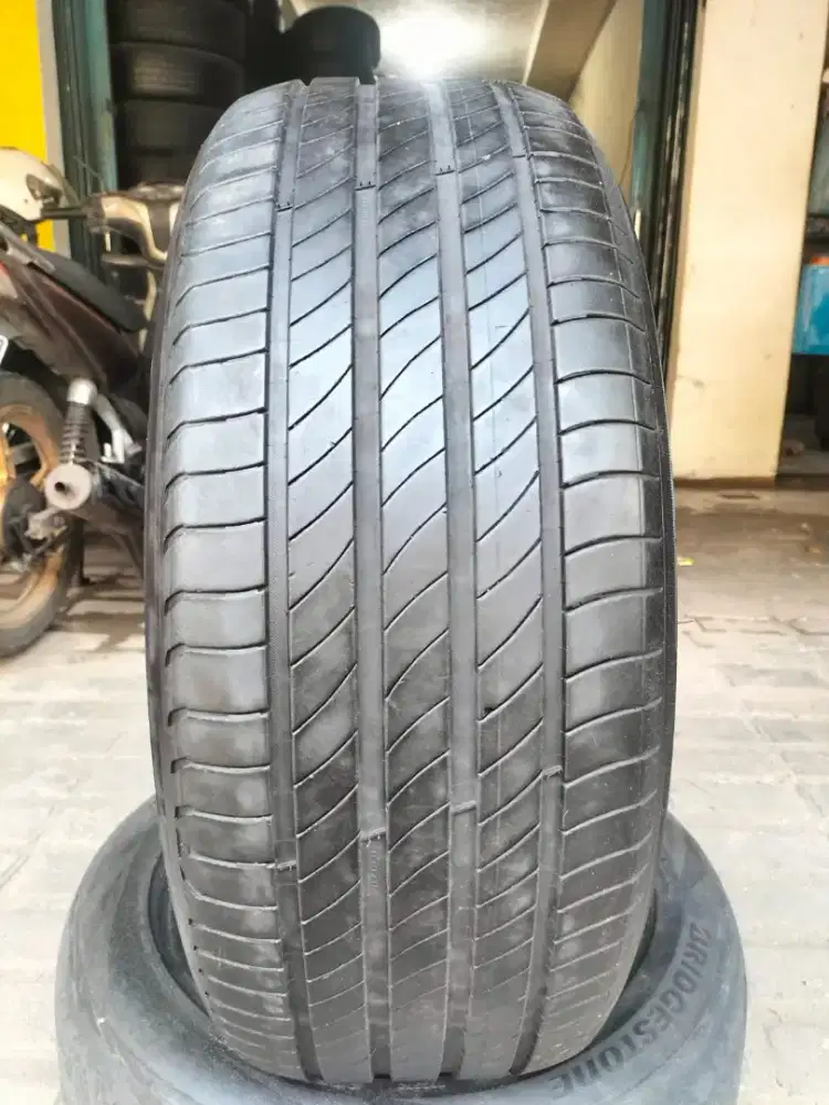 BAN 235/60 R18 MICHELIN e.PRIMACY