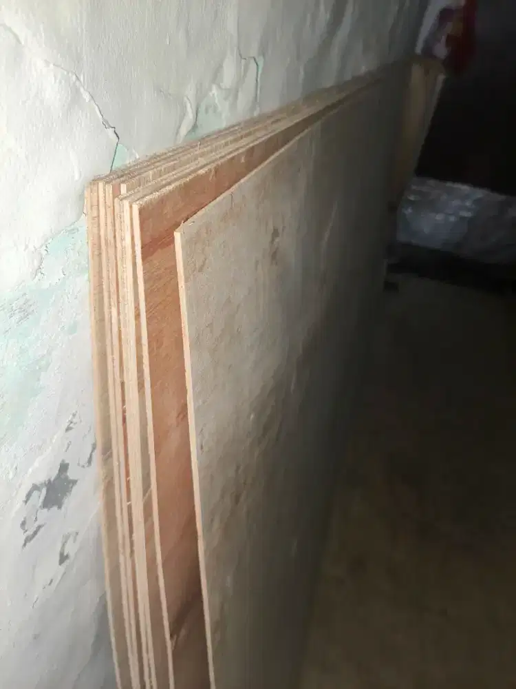 TRIPLEK BARU 4MM 122X244