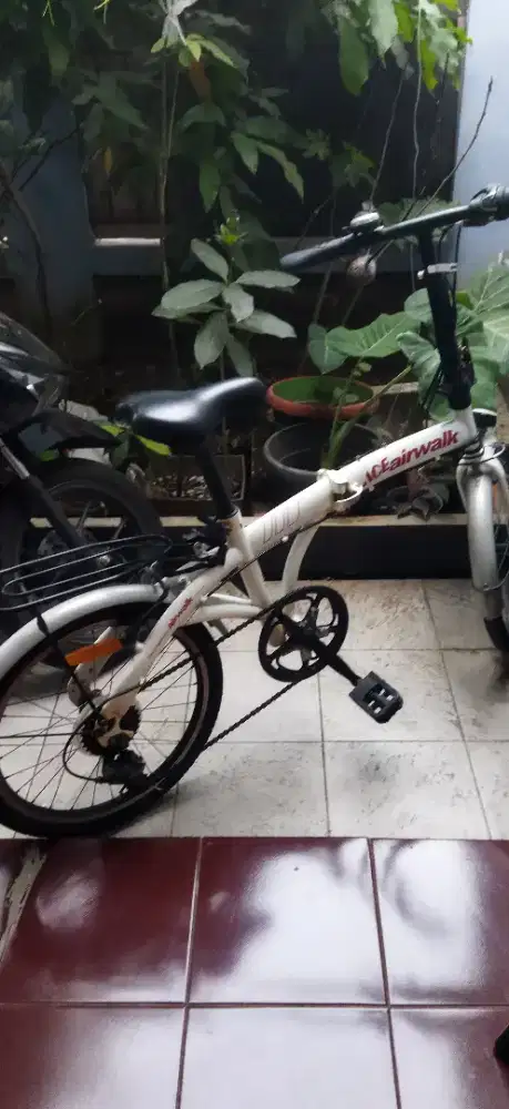 Sepeda Lipat Airwalk