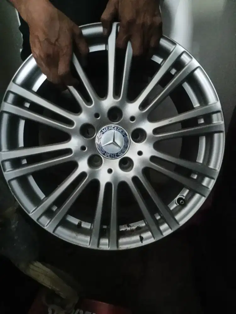 Velg R17 mercedes benz w2121