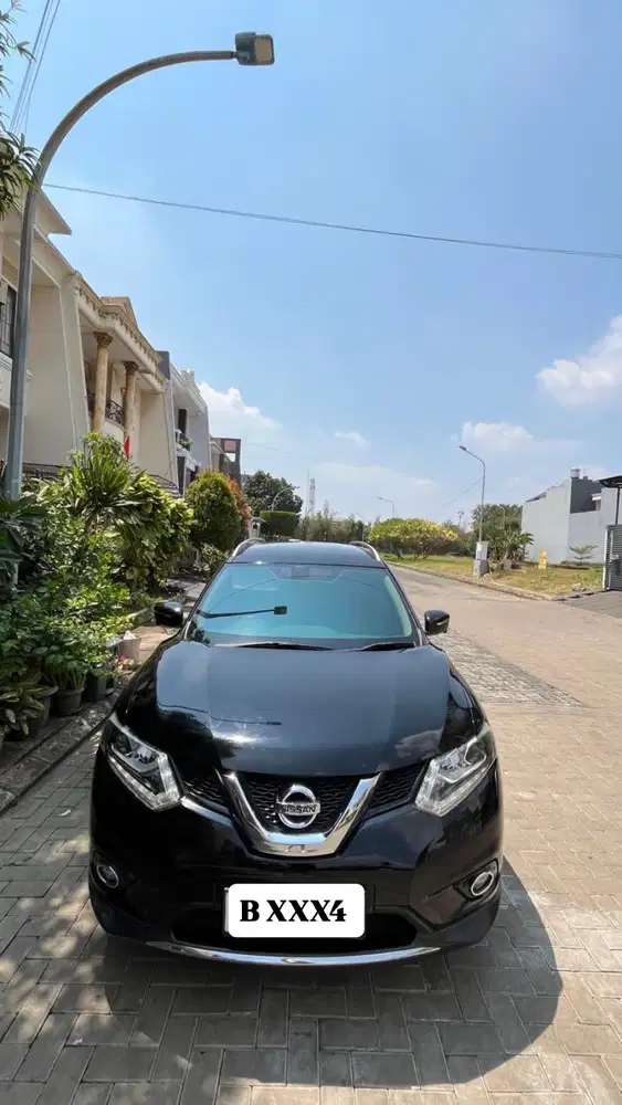 DIJUAL XTRAIL 2.5 MATIC TANGAN PERTAMA!