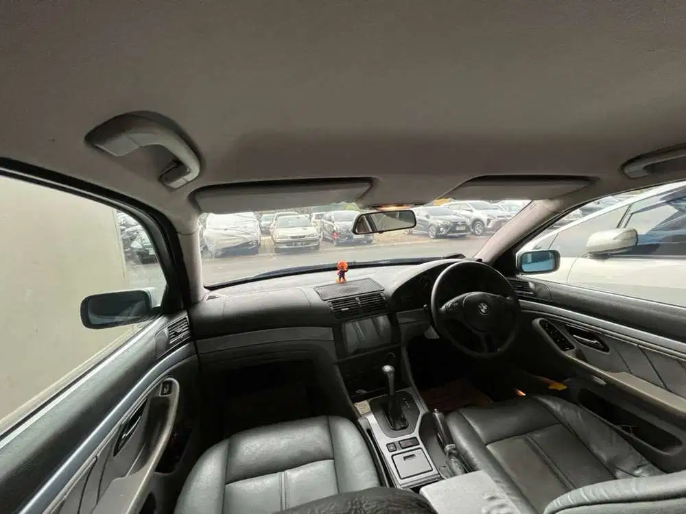 BMW 520i 2002 Bensin