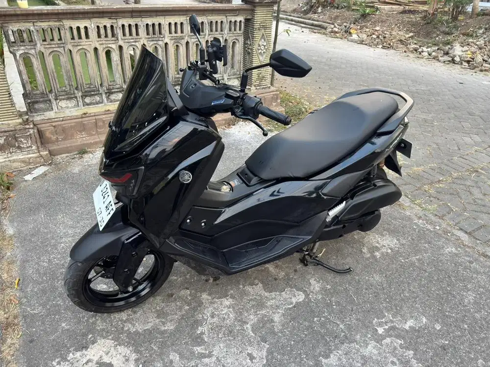 Yamaha Nmax 2025 Keyless non Abs Hitam