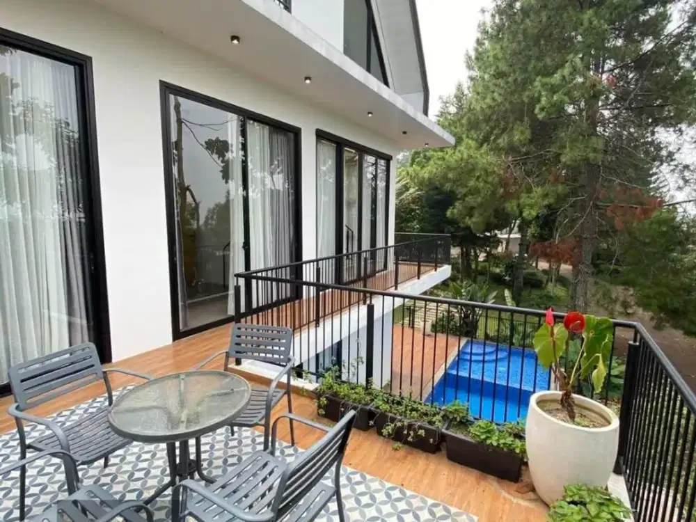 RUMAH VILLA SIAP HUNI DI SERSAN BAJURI SETIABUDI BANDUNG Strategis Harga Menarik
