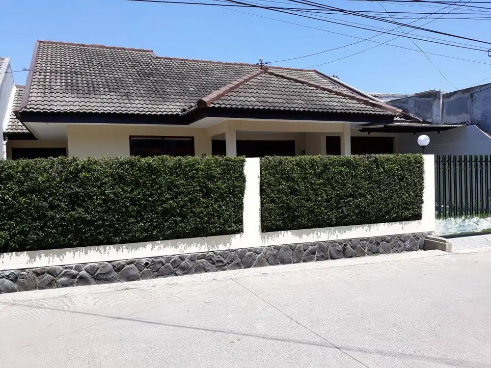 Disewakan  Rumah Tinggal Nyaman. Di Junjunan Dalam Kawasan Pasteur