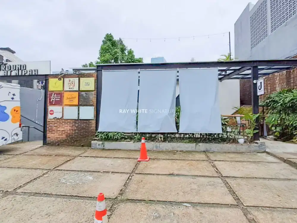 Tanah dan Bangunan Resto / Cafe di Jl Nipah Raya