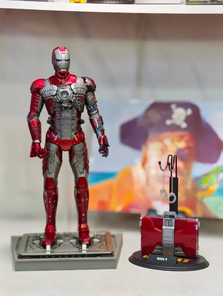 Action Figure Iron Man 2 : Mark V by Hot Toys