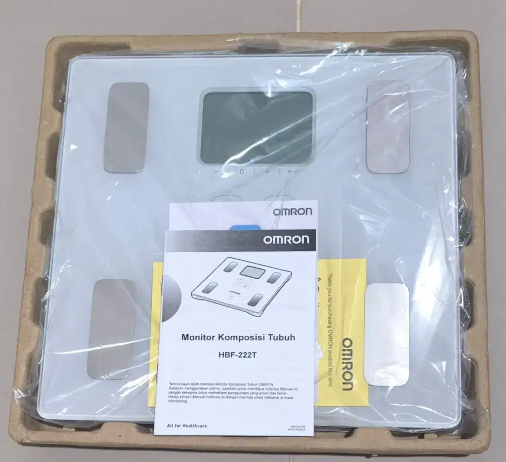 BNIB OMRON BODY COMPOSITION MONITOR HBF-222T