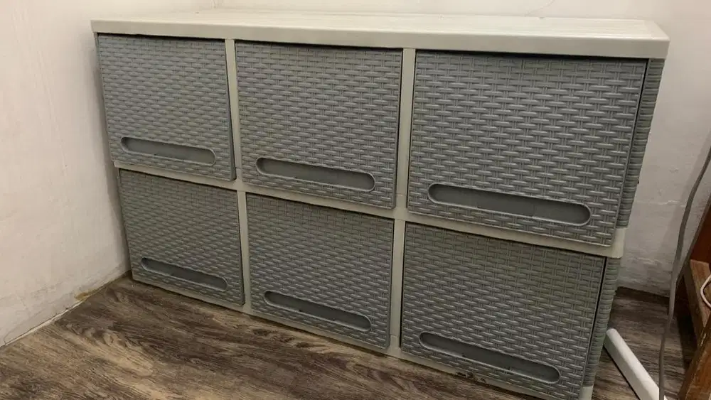 Lemari pakaian plastik rakit 6 slot