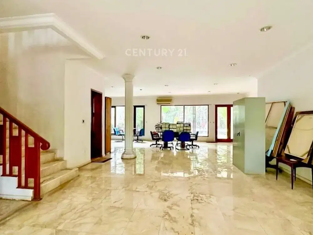 Dijual Rumah Lama Hitung Tanah Pondok Indah Posisi Hadap Taman