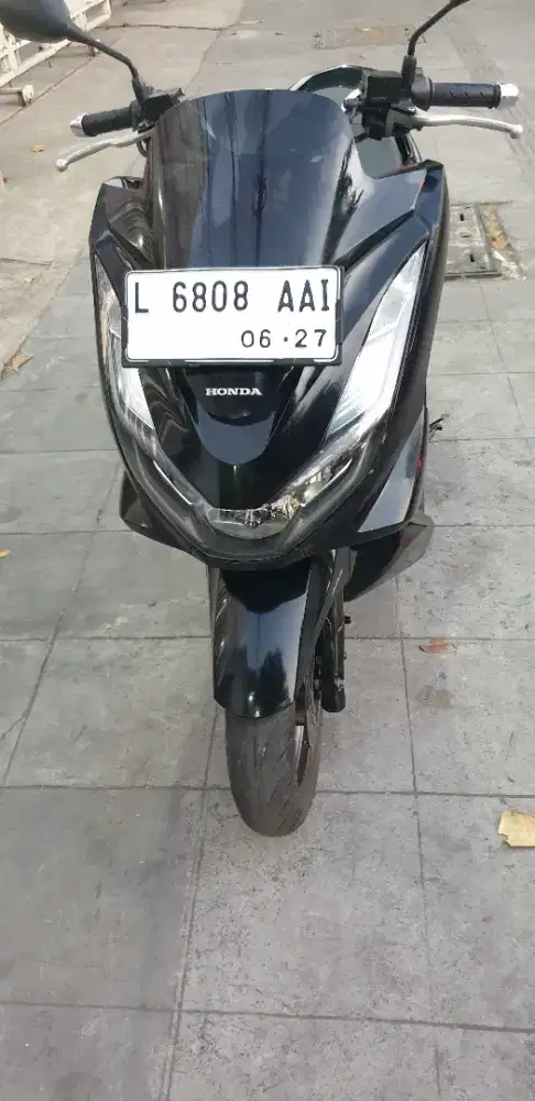 PCX 160 ABS th 2022 hitam Glozi  mulus pool pjk baru