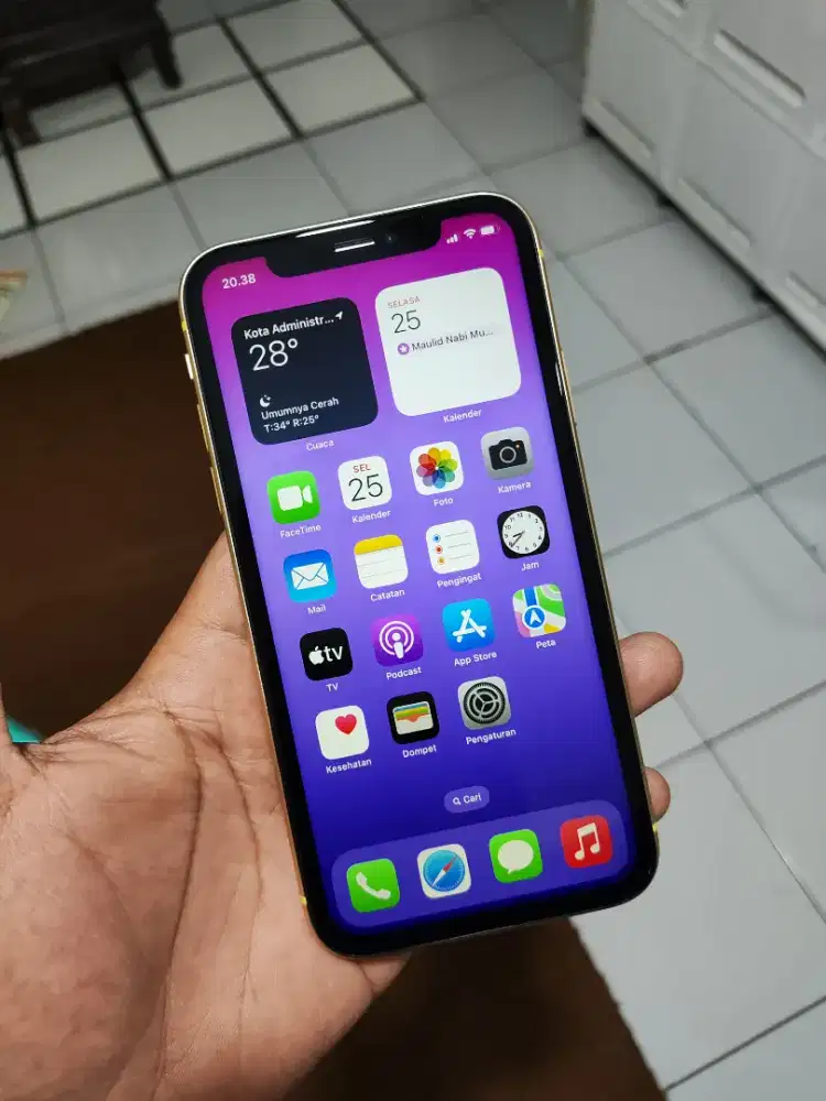 IPHONE XR 64GB LIKE NEW