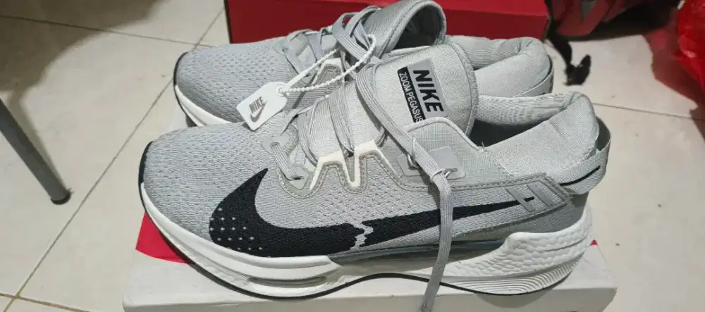 Sepatu Pegasus trail running