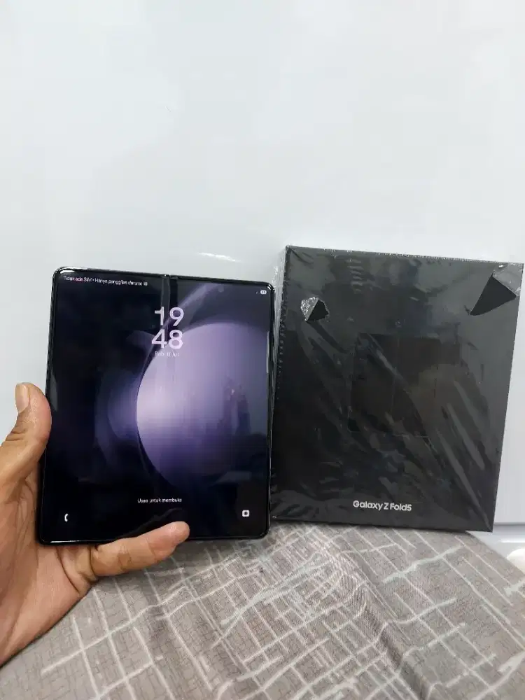 Z Fold 5 Ram 12/512 GB fulset resmi