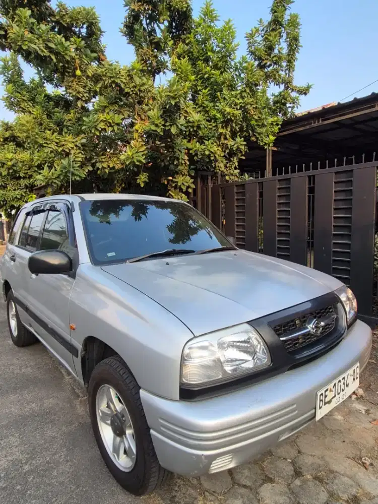 DIJUAL ESCUDO TH 2004 1.6 MT