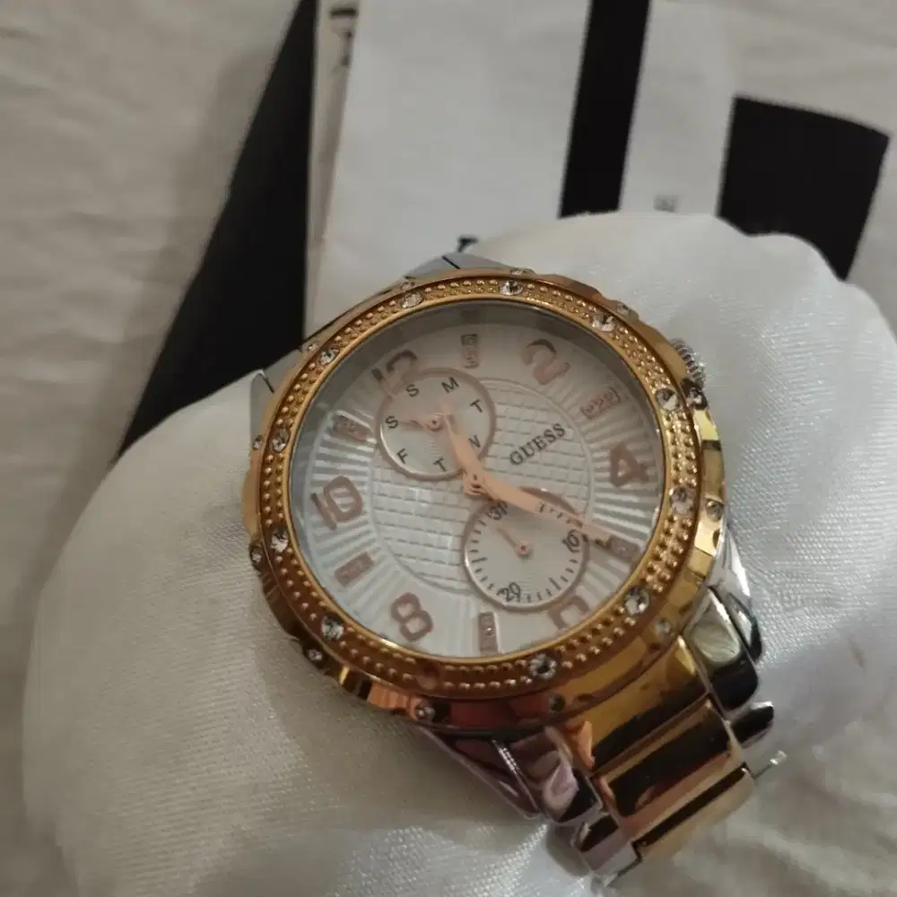 Jam GUESS Original