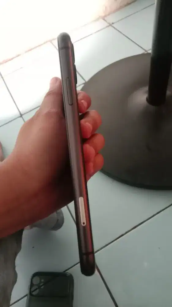 iPhone 11 basic black