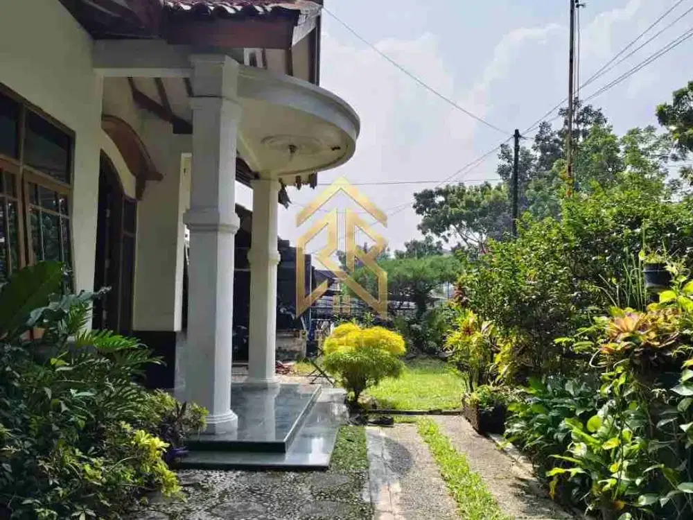 rumah 2lantai terawat lokasi strategis di turangga buahbatu bandung