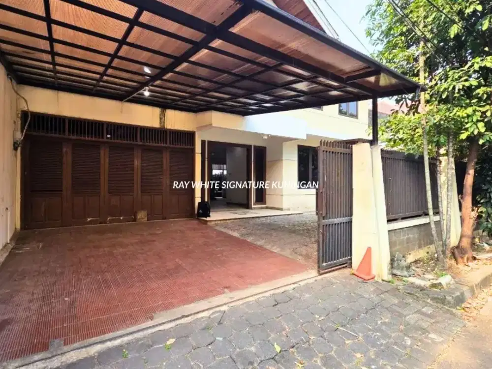 Dijual Rumah 2 Lantai di Jl Ubud Kuningan Timur Setiabudi Cocok Untuk Silent Office atau Hunian