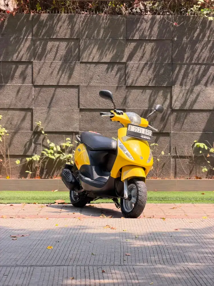 JUAL CEPAT PIAGGIO ZIP 100 A/T TAHUN 2012 PERFECT CONDITION