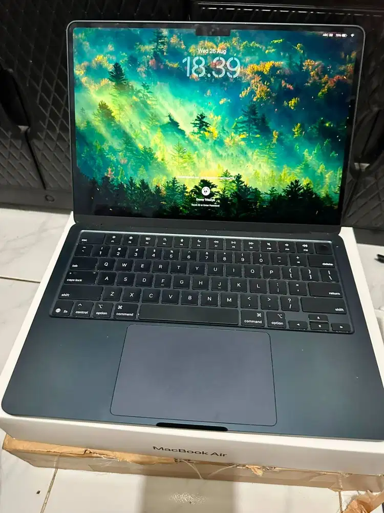 Macbook Air M4 13 16/256 Midnight Ibox