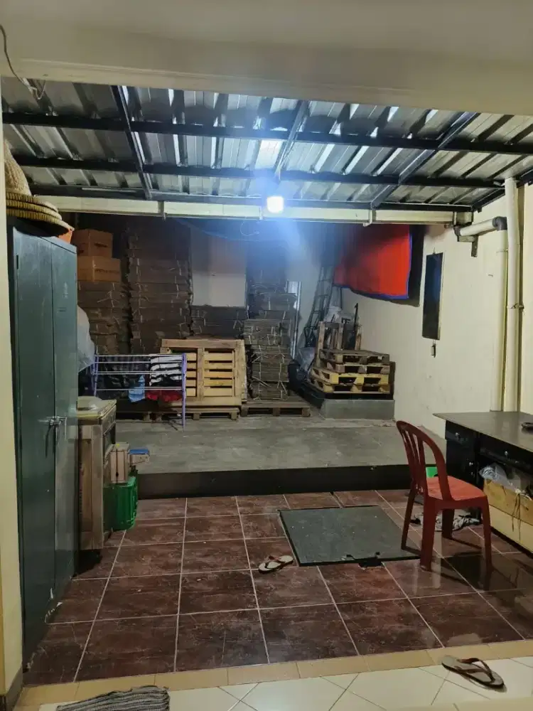 Di Jual Ruko 3 Lantai Siap Pakai dan Bebas Banjir di Harapan Indah