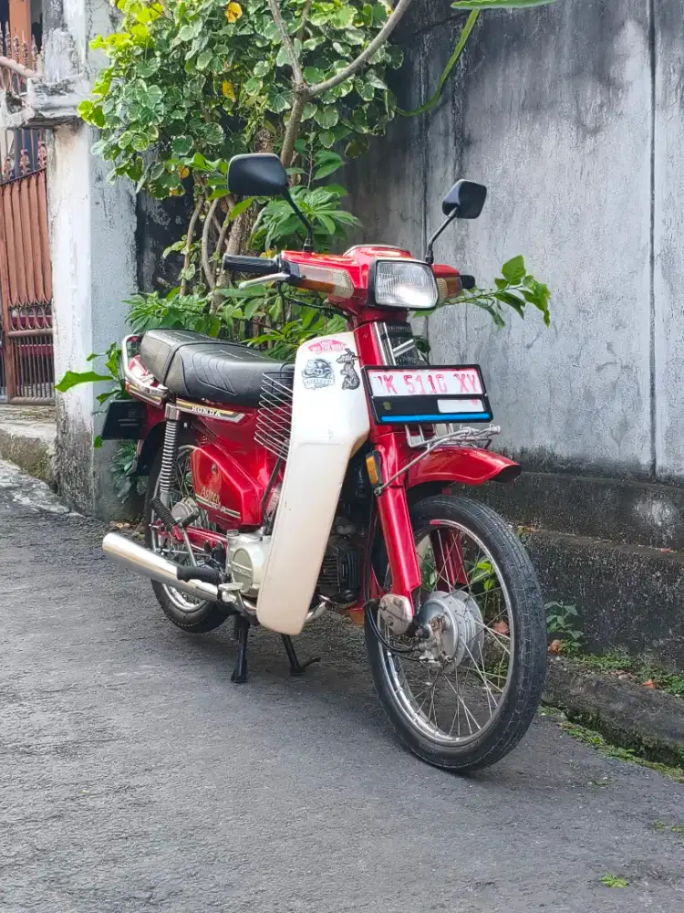 Astrea Star Tahun 1987