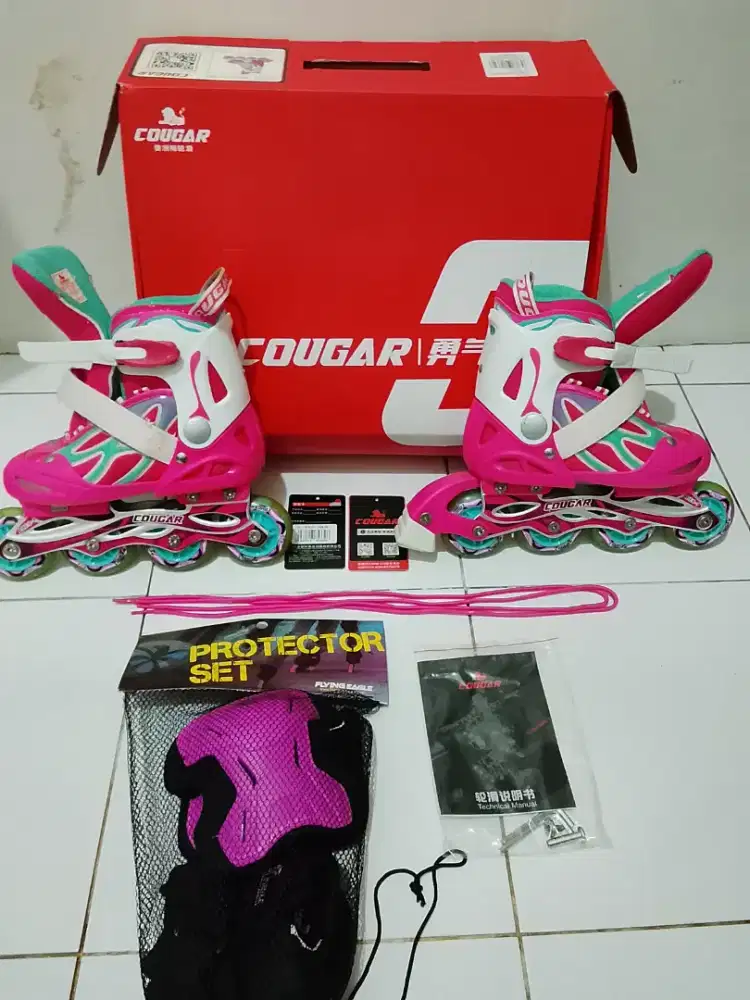 Sepatu roda merk cougar