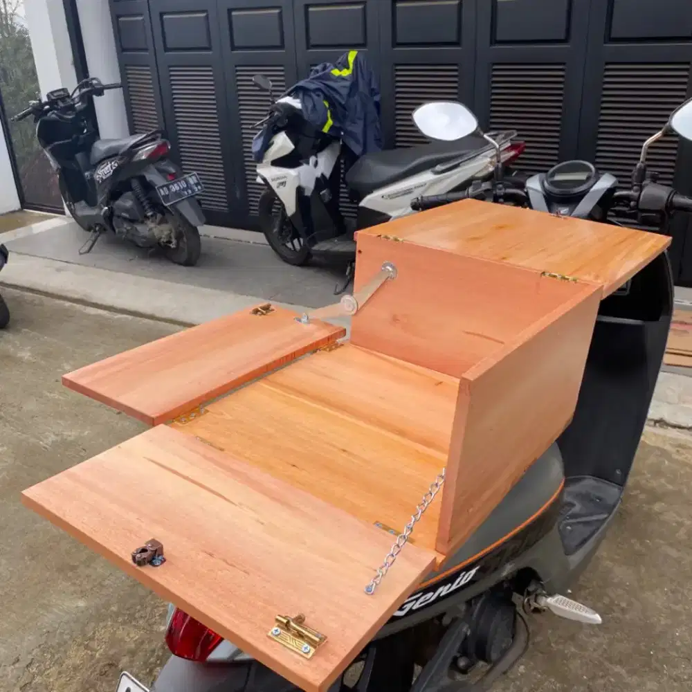 Box kayu kopi keliling