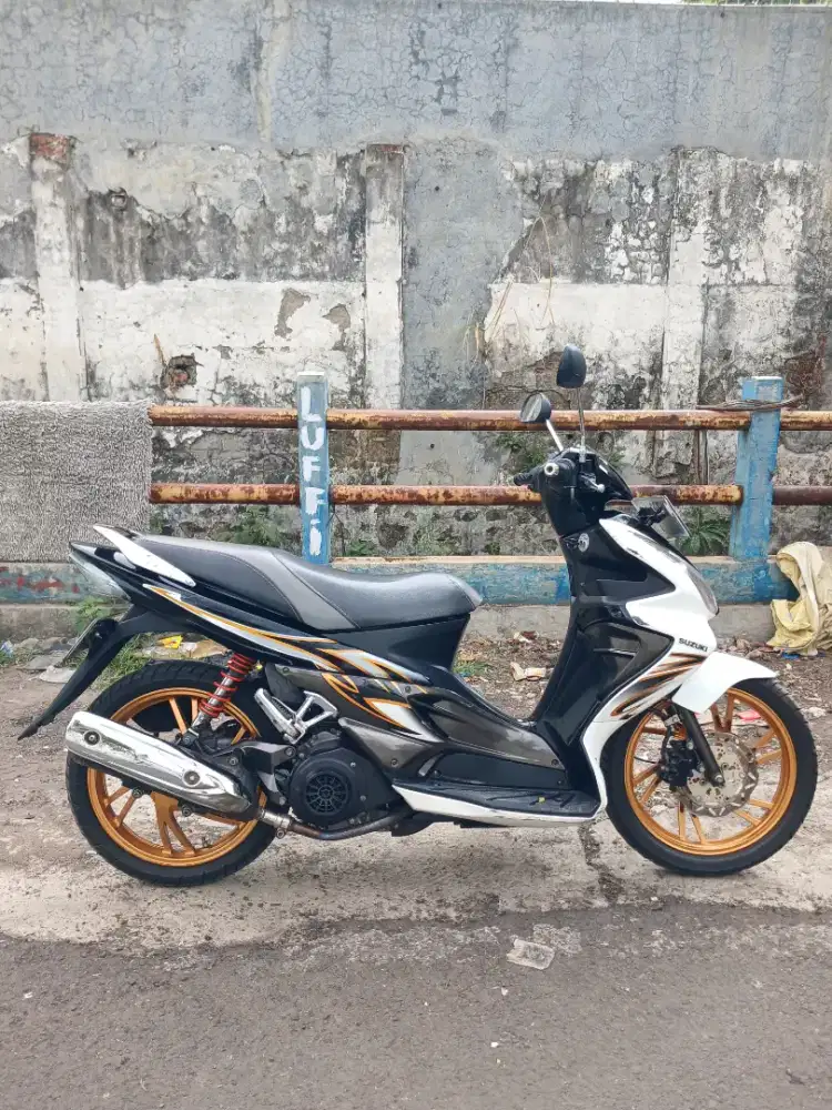 SUZUKI SKYWAVE 125