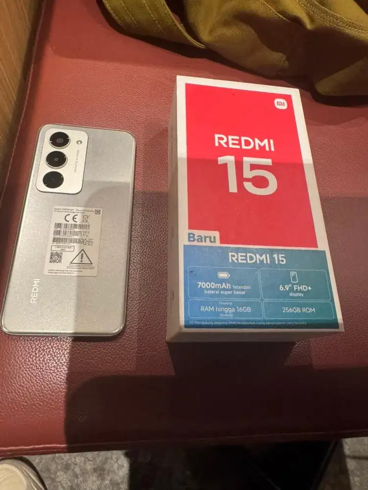 Redmi 15 8/256gb warna titanium