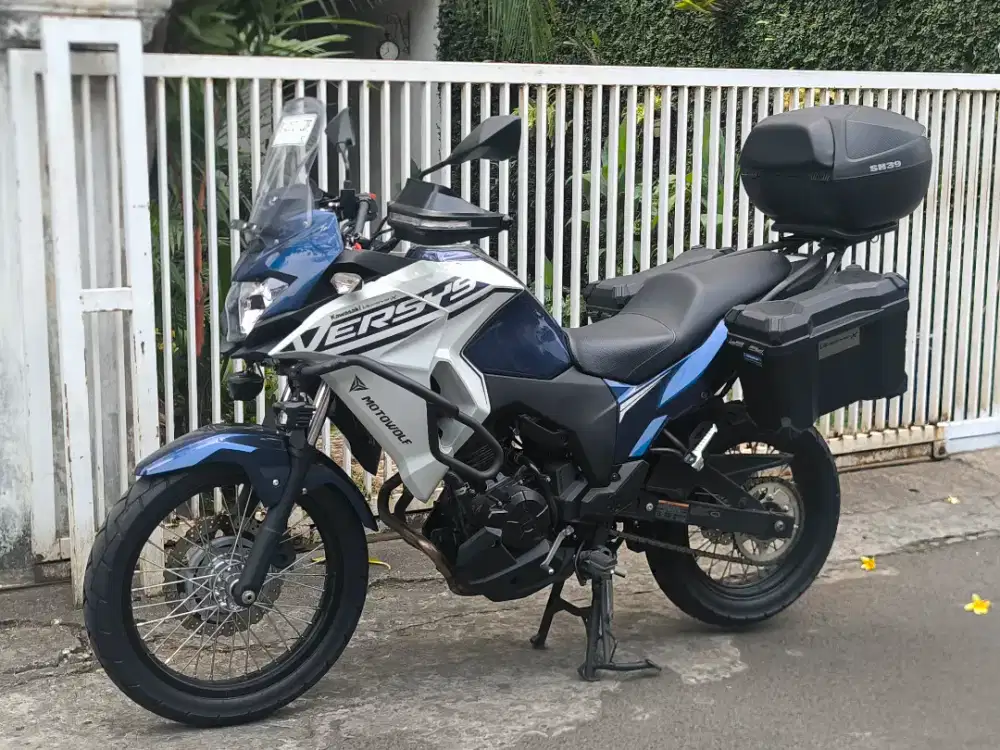 Kawasaki Versys 250 km 600 like new