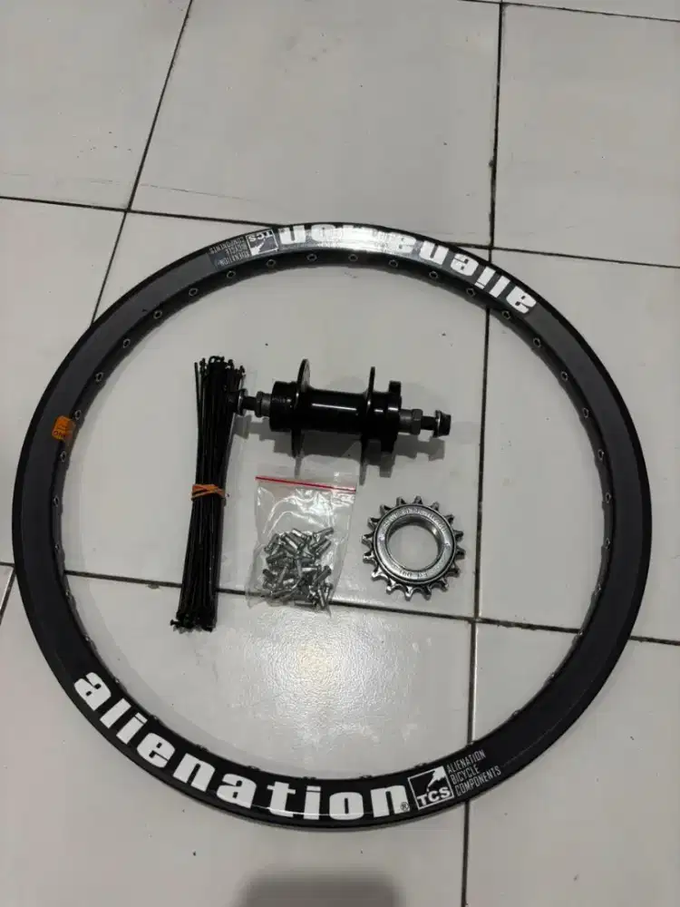 Velg alienation set hub belakang