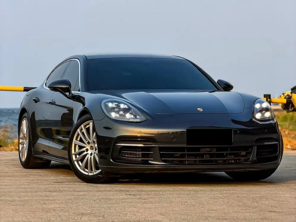 2017 PORSCHE PANAMERA 4S ATPM TERMURAH
