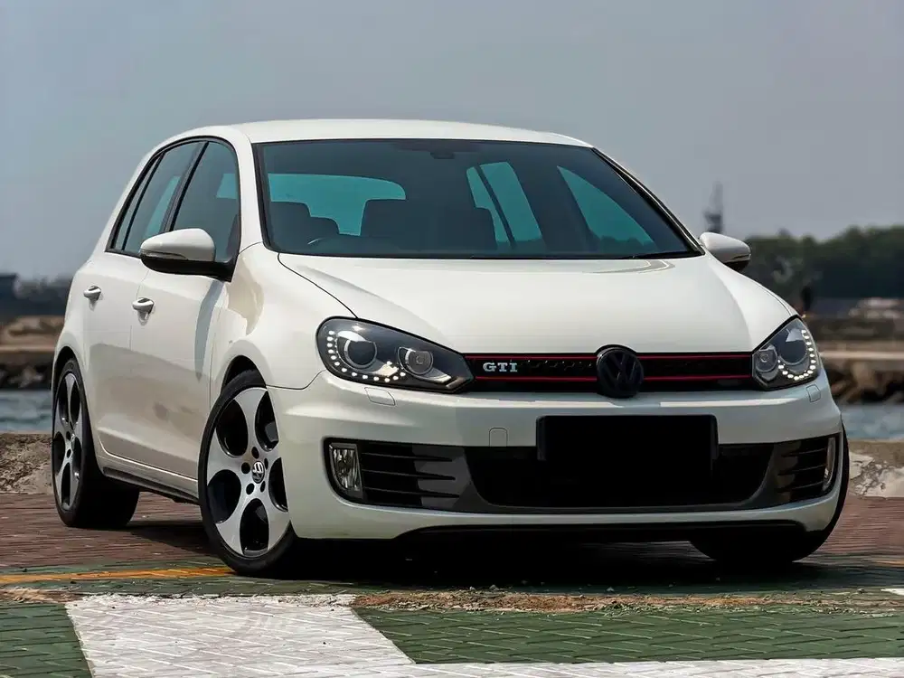 2011 VOLKSWAGEN GOLF 2.0 GTI (MK6) TERMURAH