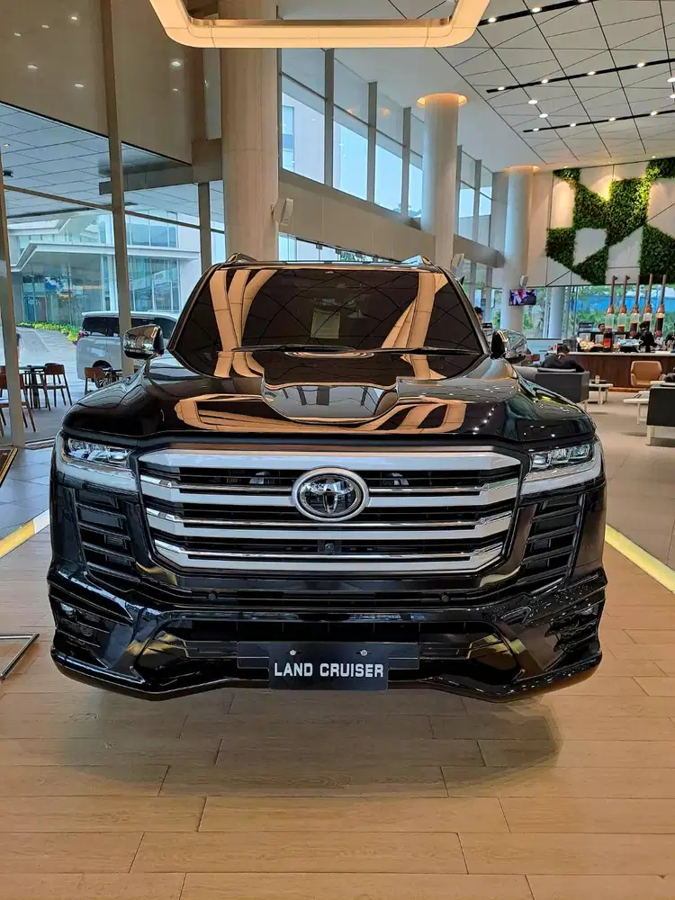 LAND CRUISER VXR
