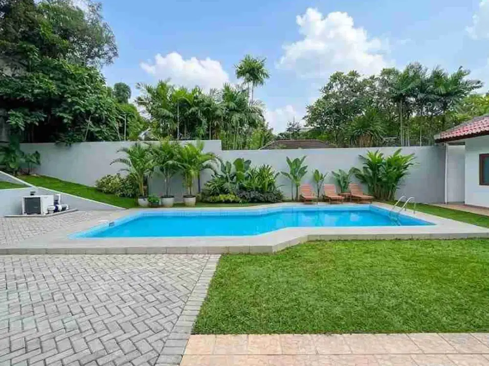 Rumah Di Kemang Dalam Jakarta Selatan