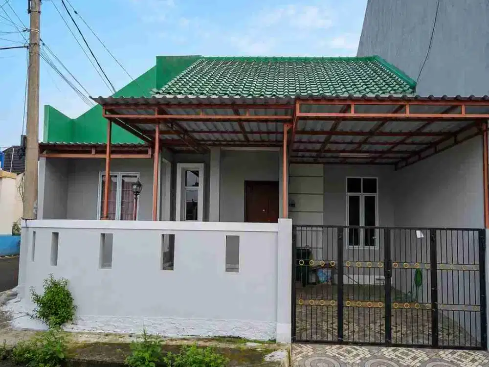 DIJUAL – Rumah Hook 1,25 Lantai 140 m² di Serua Residence