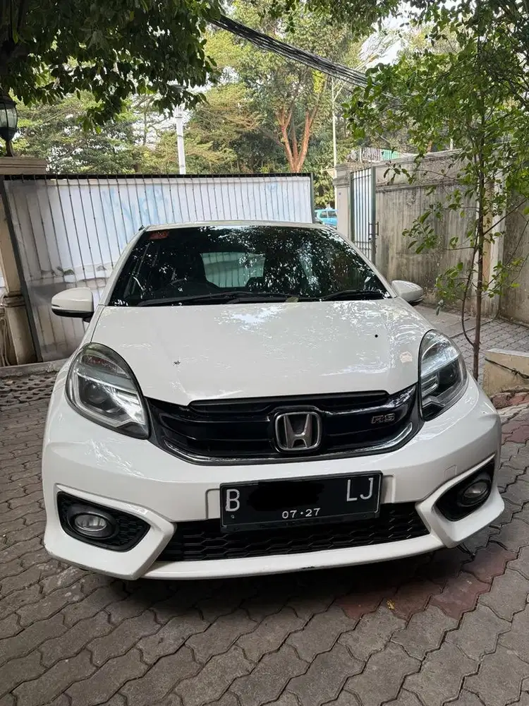 BRIO RS CVT PUTIH LOW KM