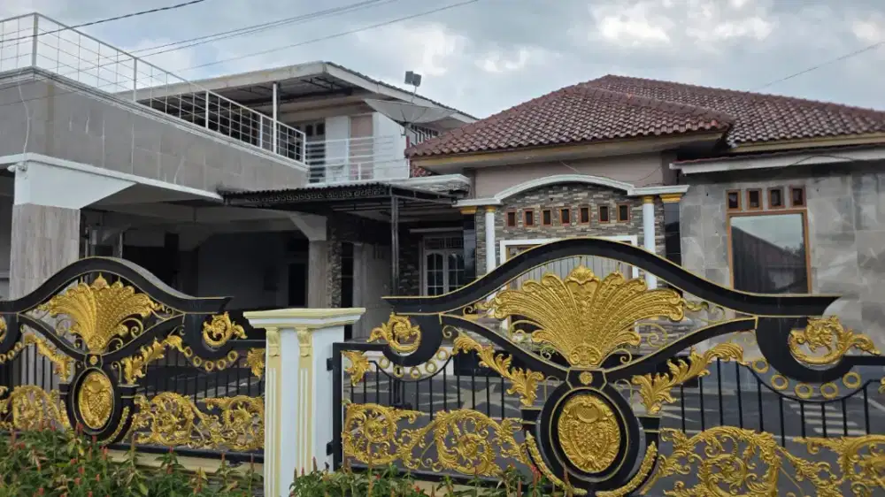 Rumah mewah dan luas di tengah kota Palembang