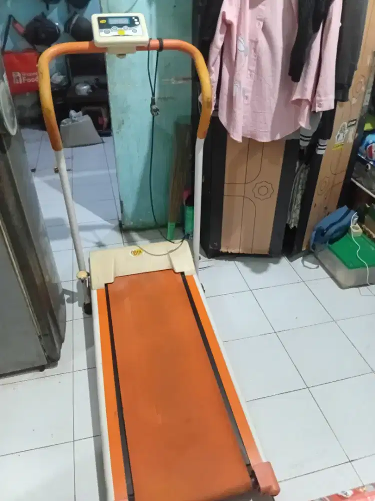 Bfit tredmill sekon tp.bagus