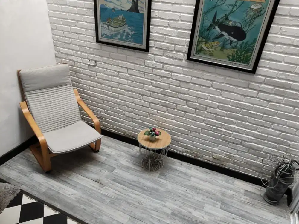 DISEWAKAN RUMAH TERAWAT & LUAS DI KAWASAN KAMPUS TAMAN SARI KOTA BANDUNG