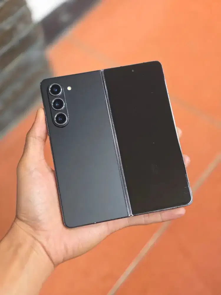 Samsung Z Fold 5 12/512GB Sein Resmi Black Lengkap