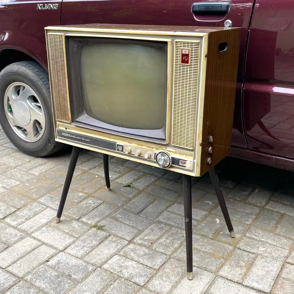 TV jengki Sharp
